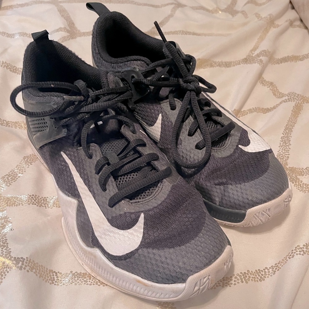 Nike volleyball shoes